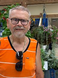 Thank you to all members for the awesome photos! We appreciate your  response! As a friendly reminder, we only allow 3 pics. Okay, @everyone,  it's your moment to shine as judges &