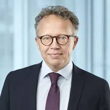 Organisation & management