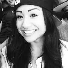 Angie Morfin's Instagram, Twitter & Facebook