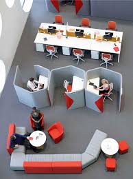 Best 75 Modern Office Interiors Ideas Https Www Mobmasker Com Best 75 Modern Office Interio Office Furniture Modern Corporate Office Design Office Interiors