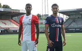 Squad, top scorers, yellow and red cards, goals scoring stats, current form. Stormloop Bij Fc Emmen Op Shirts Met De Door De Knvb Verboden Sekswinkel Easytoys Dagblad Van Het Noorden