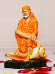 With my deep rooted indian origin, i find myself drawn to countries that are steeped in history, culture, art, architecture…….when it comes to design aesthetics, it's no surprise. Shop Mini Saibaba Statue For Homedecor At The Best Price In India