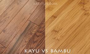 Letakkan papan lantai kayu laminasi, yang masih terikat dalam satu paket, di diamkan setidaknya selama 48 jam sebelum pemasangan, sehingga papan lantai memiliki waktu untuk melakukan penyesuaian dengan suhu ruangan. Perbandingan Lantai Kayu Vs Bambu