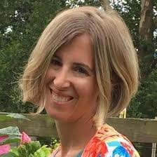 Elizabeth Stevenson's Instagram, Twitter & Facebook