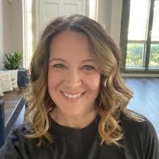 Stephanie Pitzer (@stephanietx0313)