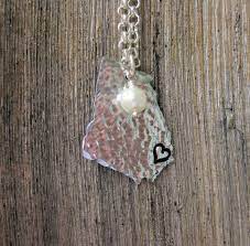 Personalized Georgia State Necklace With Heart By Fiasolboutique 25 00 State Necklace Etsy Items Christmas Gifts For Women