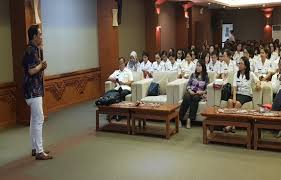 Lewat aplikasi alodokter, pertanyaanmu bisa langsung ditujukan ke dokter pilihan sesuai kebutuhanmu. Pemkot Beri Vaksin Kanker Servik Gratis Bagi Siswa Sd Beritabali Com