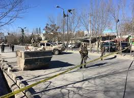 Aanslag in kabul tijdens bekendmaking amerikaanse deal met taliban. Tientallen Doden Na Aanslag Is Op Cultureel Centrum Kabul Buitenland Ad Nl