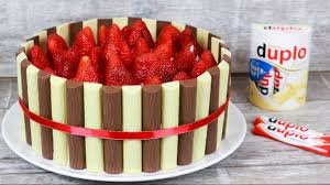 Duplo Torte Mit Erdbeeren Fur Den Muttertag Duplotorte Erdbeertorte Youtube