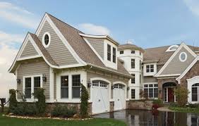 Don't make this dirty mistake with your exterior colour. Pinterest New Home Vinyl Siding Sandstone Beige Random Square Staggered Edge Shingle In Pewter W P Exterior Siding Colors Exterior House Colors House Siding