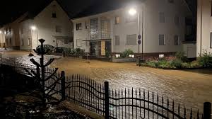 Nach dem unwetter im südwesten ist die zahl der todesopfer auf mindestens 82 gestiegen. Unwetter Heimersheim Versinkt Im Schlamm Kreis Ahrweiler Rhein Zeitung