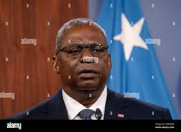 E s lloyd hi-res stock photography and images