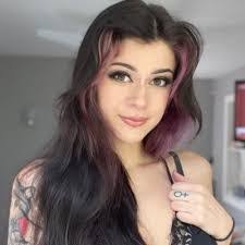 Jamie Blake's Instagram, Twitter & Facebook