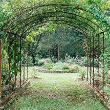 Pergola Aus Metall 40 Inspirierende Beispiele Und Ideen Pergola Garten Und Gartenstrukturen