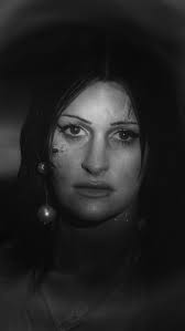 PERFECT SOUL Our seventh collaboration with metalcore icons,  @spiritboxmusic is here in black and white 4:3 glory. This project was  completely new territory, working with the the largest crew we could muster