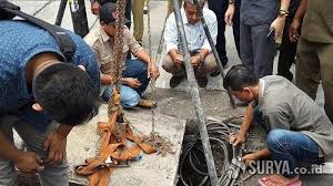 Berikut ini kelebihan dari kabel fiber optik adalah…. Pekerjaan Proyek Fiber Optik Di Kota Blitar Tetap Tidak Selesai Rekanan Terancam Diputus Kontrak Surya