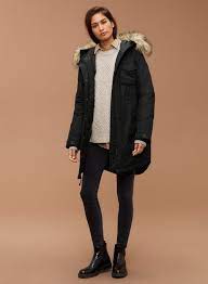 Paradigm Parka Aritzia In 2021 Smart Casual Women Winter 10 Winter Outfits Parka Jacket Women
