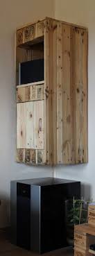Scheerereien Basteln Nahen Werkeln Und Mehr Wohnwand Aus Euro Paletten Teil 2 Der Hangeschrank Europalette Hangeschrank Holztisch Selber Bauen