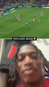 Rafael Leao Girlfriend Santorini