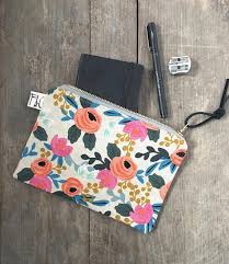 Coral Floral Linen Zipper Pouch Floral Small Bag Holiday Etsy In 2020 Pouch Zipper Pouch Small Bag