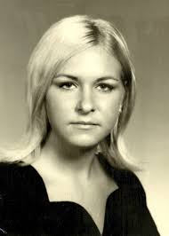 My Mother... 1968.... 17 yrs. Old... I love her hair! 💜