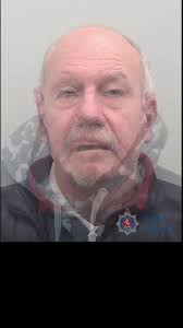 This video shows the arrest of a convicted sex offender from #Maidstone who  had been ignoring measures imposed by the courts to prevent him from  reoffending. Sean Royle breached a Sexual Harm