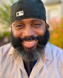 I am officially in the last year of my 30's, y'all, and I am incredibly  grateful! 🙌🏾 🎊🎈🎉🥳 Birthdays have always meant a lot to me, but as  I've gotten older, they've