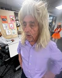 Larry DeBoer (@larry_deboer_fanpage) • Instagram photos and videos