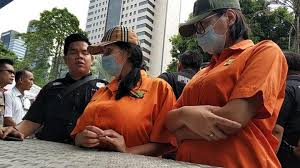 Satu lagi artis yang harus berurusan dengan hukum karena narkoba. Selain Lucinta Luna 9 Artis Terseret Narkoba Setahun Terakhir Metro Tempo Co