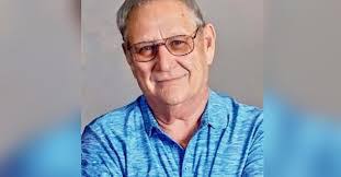 Glenn Henley's Instagram, Twitter & Facebook