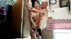 素人アジアのおばあちゃんとおじいちゃんのセックス | xHamster