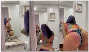 Belle Belinha Slut Showing Off In Carnival Costume - Cnn Amador