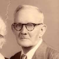 Clyde Blackwell's Instagram, Twitter & Facebook