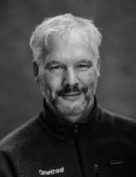 We hopen dat vele oud-studenten en natuurlijk oud-docenten dit mooie  jubileum met ons willen delen!