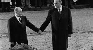 Mintage, descriptions, metal, weight, size, value and other numismatic data. Helmut Kohl Et Francois Mitterrand Le 22 Septembre 1984