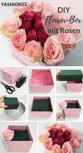 Diy Flowerbox Eine Selbst Gemachte Rosenbox Zum Verschenken Diy Eine Flowerbox Gemachte Negoci Diy Flower Boxes Flower Box Gift Flower Arrangements Diy