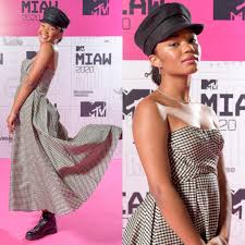 110 видео 21 просмотр обновлен 21 авг. Mtv Miaw 2020 Veja Fotos Do Pink Carpet Da Premiacao Popline