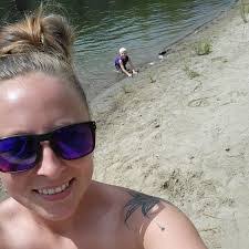 Lisa Marner's Instagram, Twitter & Facebook