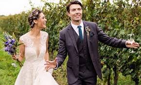 Lyndsy Fonseca ties the knot with Nikita co-star Noah Bean in stunning  vineyard wedding | Daily Mail Online