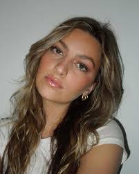 Megan Terrell's Instagram, Twitter & Facebook