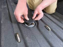 Gooseneck hitches have been used by truck owners for several years and this is due to the fact that they are tough and very versatile. B W Rubber Cover For Stowed Turnoverball B And W Accessories And Parts Bwgnxa1710