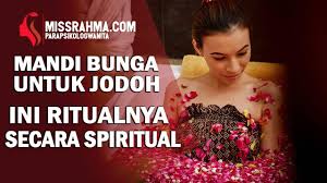 Arti mimpi mandi menurut islam konon adalah sebuah pertanda yang baik, kamu bisa mendapatkan rezeki yang tak diduga atau allah swt akan melancarkan usahamu. Mandi Bunga Untuk Jodoh Ritual Enteng Jodoh Secara Spiritual