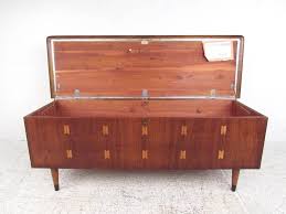 Common with teen girls from 70s and 80s. Vintage Cedar Chest Acclaim By Lane At 1stdibs