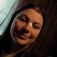 Cara Porter's Instagram, Twitter & Facebook