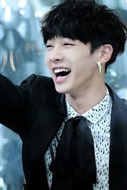 Kpop Icons ϟ Oppas Chicas Kpop