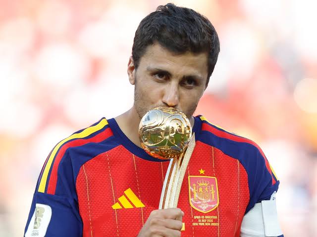 Rodri le dice “no” al Real Madrid para fichar por el Barcelona - AS.com