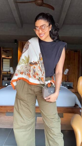 One scarf to elevate your Safari/ travel look. Simple to do, stylish in look — and powerful enough to transform even the most basic outfit into a statement. , [travel fashion, safari outfit ideas, ...