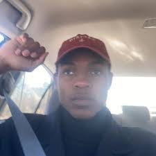 Derrick Redwine's Instagram, Twitter & Facebook