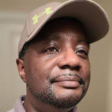 A woman is divorcing her husband but wants him to pay child support for his  stepchild. He refuses to pay for a child that is not biologically his.  Who's right, who's wrong? #