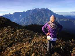 Bagi calon pendaki yang tak memiliki pengalaman mendaki, pembekalan akan diberikan saat technical meeting. Itenary Gunung Tambuyukon